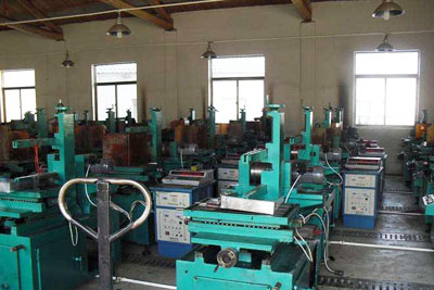 沈陽機械設(shè)備噴漆在使用過程中的注意事項！